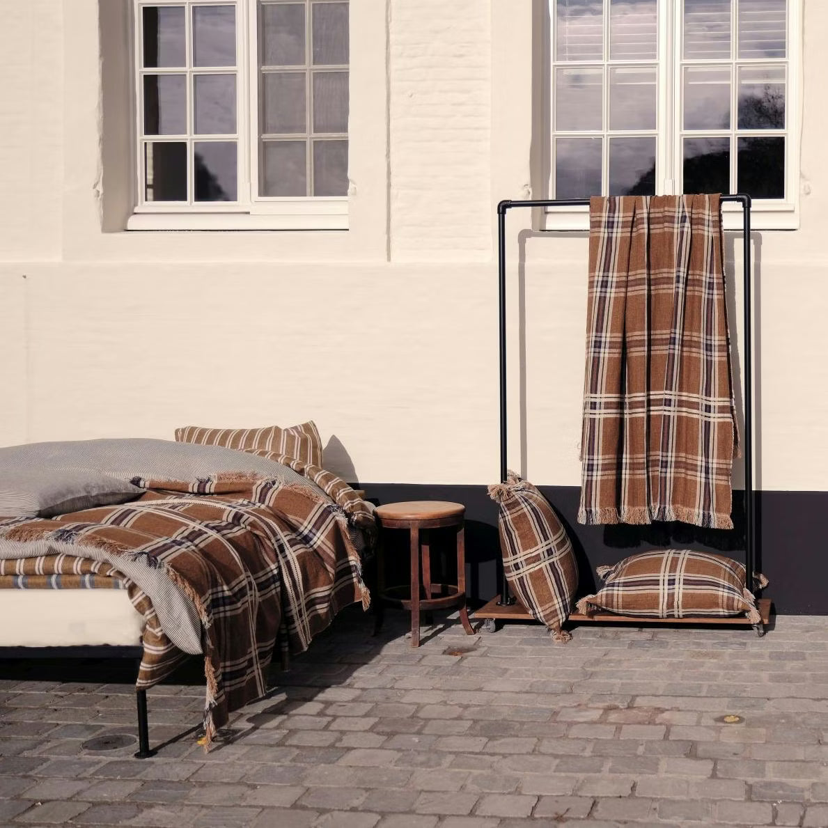 Batsi Linen -- 55" x 71"